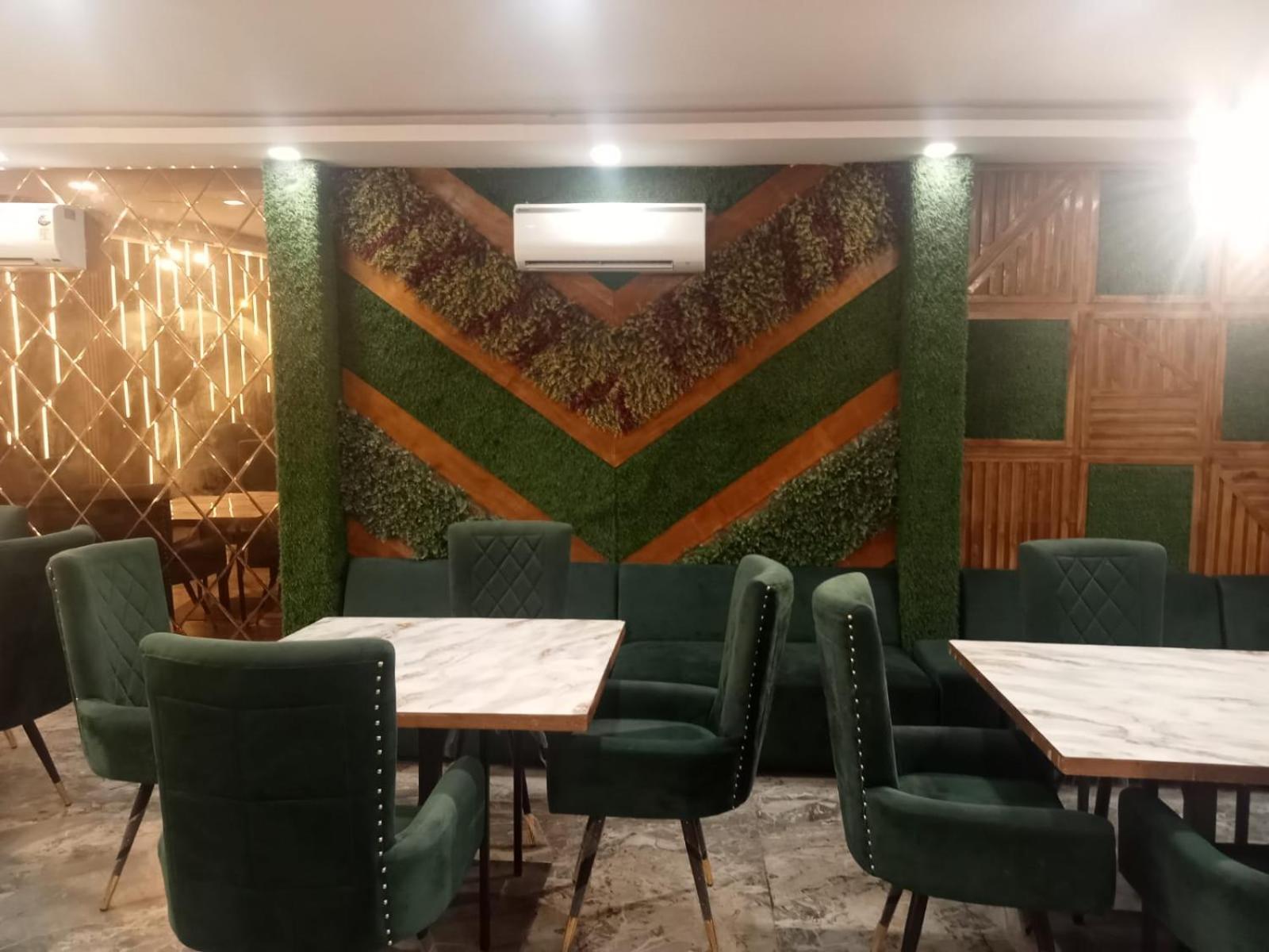 Ceremony Hotel And Banquets Фаридабад Екстериор снимка